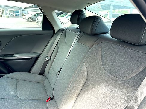 Used 2025 Kia K4 FWD image 19