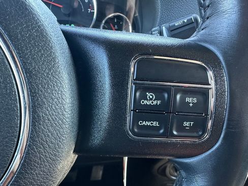 Certified 2018 Jeep Wrangler Sahara w/ Dual Top Group image 13