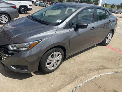 Used 2025 Nissan Versa S w/ Trunk Package
