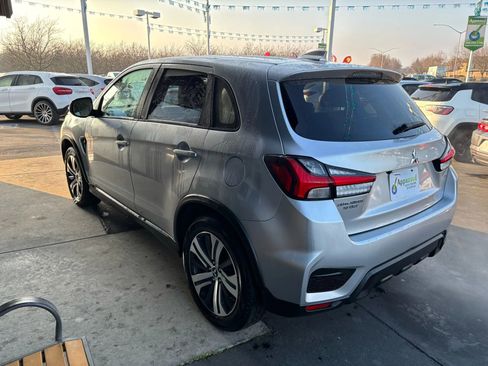 Used 2024 Mitsubishi Outlander Sport SE image 5