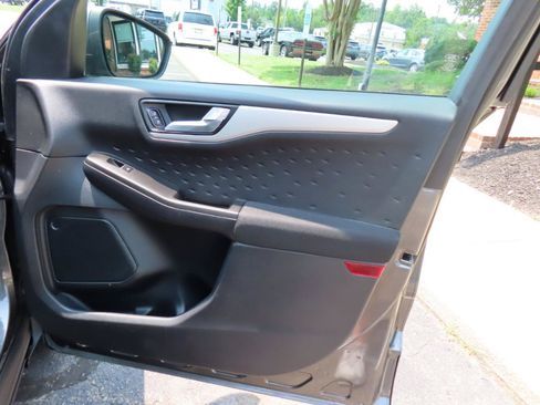 Used 2020 Ford Escape SE AWD/4WD image 23