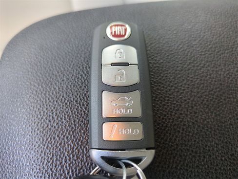 Used 2018 FIAT 124 Spider Lusso w/ Convenience Group image 31