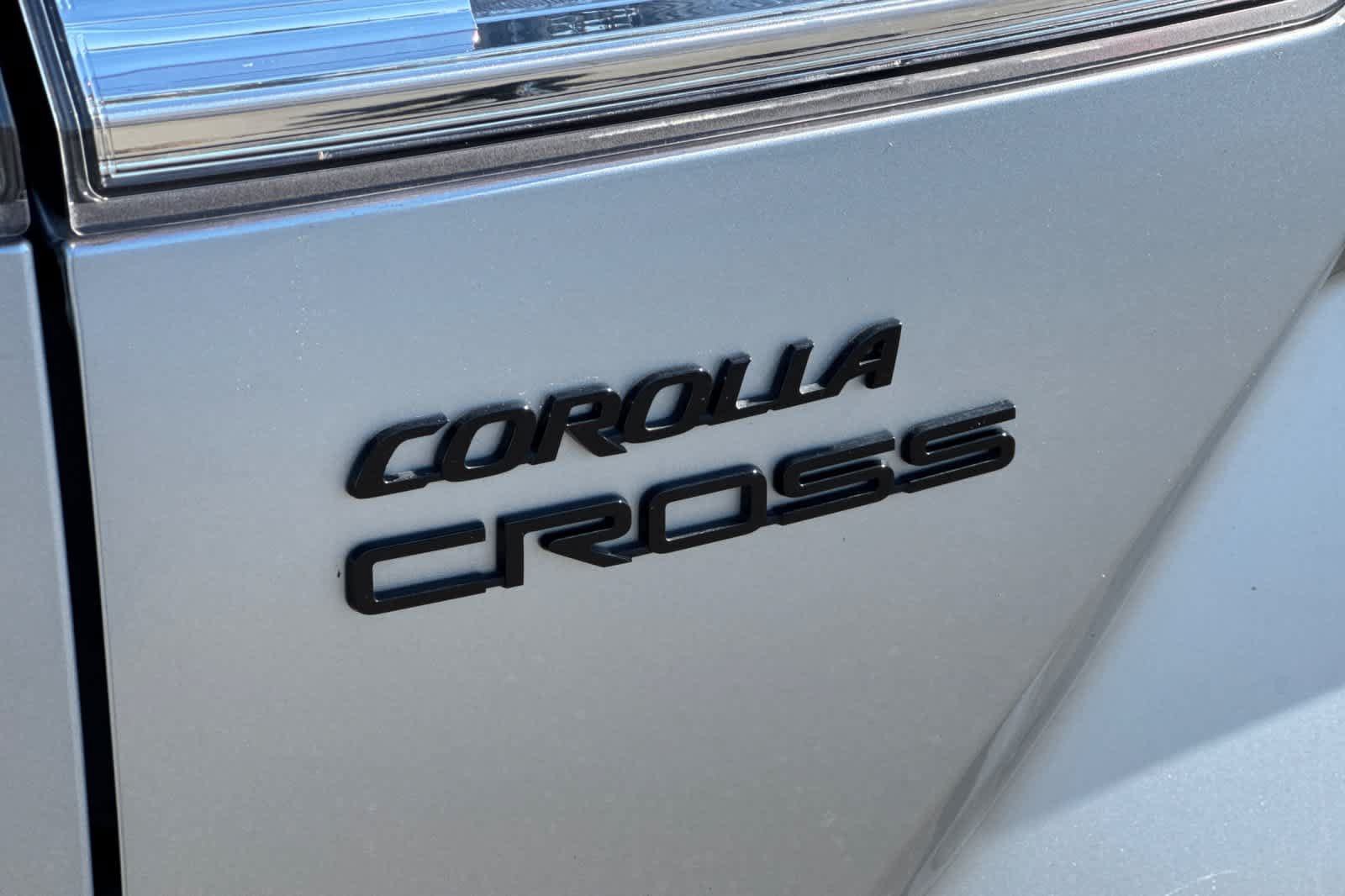 Certified 2024 Toyota Corolla Cross AWD Hybrid image 24
