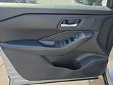 Used 2024 Nissan Rogue SV image 5