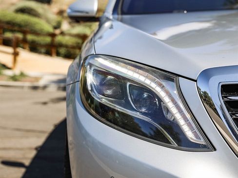 Used 2016 Mercedes-Benz S 550 Sedan image 11