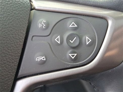 Used 2022 GMC Acadia AT4 w/ Technology Package image 23