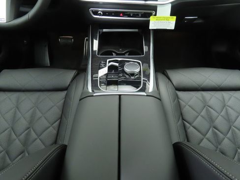 New 2026 BMW X5 xDrive40i w/ M Sport Package image 16