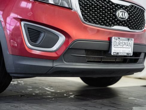 Used 2016 Kia Sorento LX w/ LX Convenience Package image 15