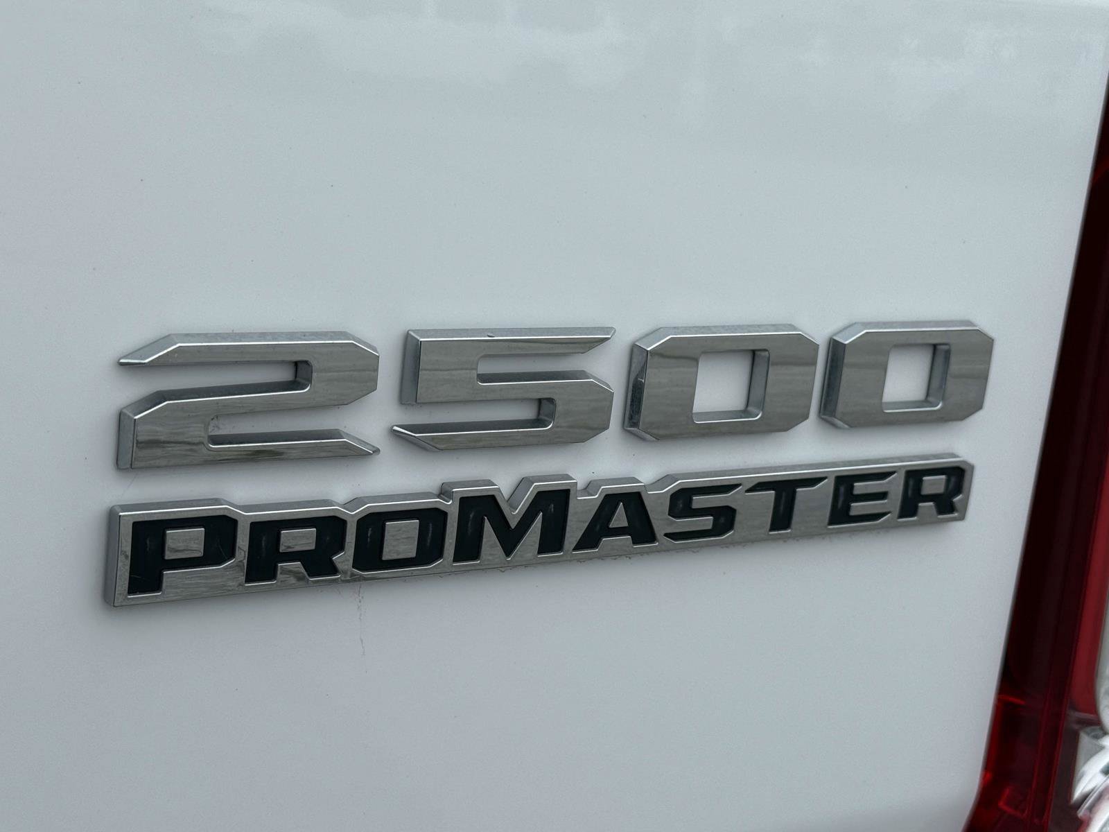Used 2023 RAM ProMaster 2500 FWD image 8