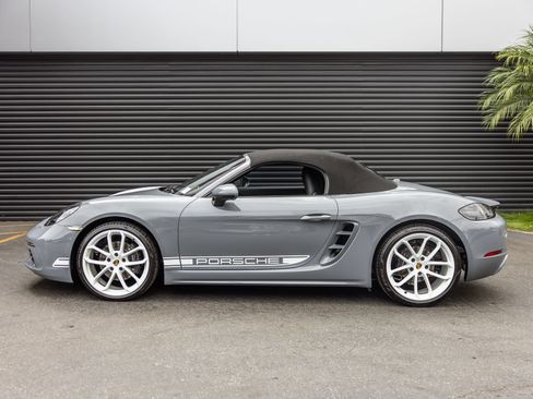 Certified 2024 Porsche 718 Boxster RWD image 2
