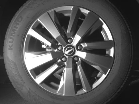 Used 2025 Nissan Pathfinder SV image 15