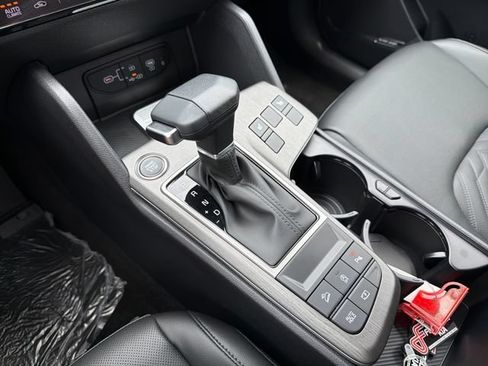 New 2026 Kia Sportage X-Line w/ X-Line Technology Package AWD/4WD image 15