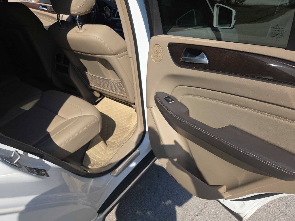 Used 2015 Mercedes-Benz ML 350 4MATIC image 24