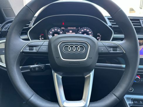 Used 2025 Audi Q3 2.0T Premium w/ Convenience Package AWD/4WD image 24