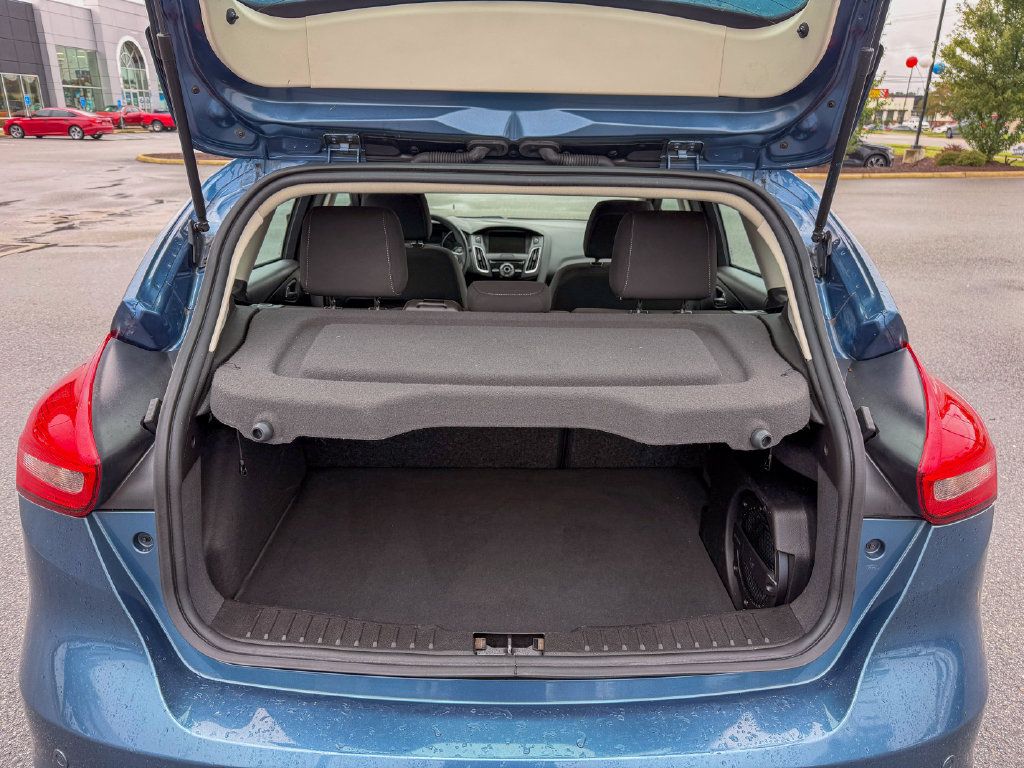 Used 2018 Ford Focus SEL FWD image 9