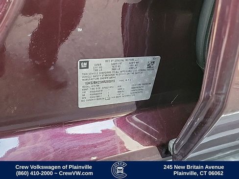 Used 2017 GMC Yukon SLT w/ Open Road Package image 38