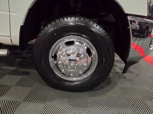 Used 2024 RAM 3500 SLT w/ Quick Order Package 2YG SLT AWD/4WD image 87