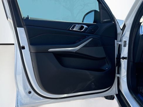 New 2025 BMW X5 xDrive50e w/ Climate Comfort Package image 20