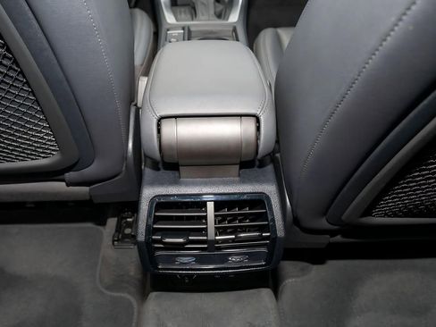 Used 2023 Audi Q3 2.0T Premium w/ Convenience Package image 20