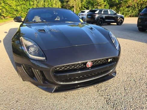 Used 2017 Jaguar F-TYPE R AWD/4WD image 8