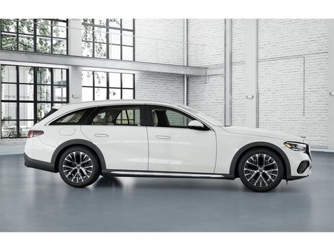 New 2025 Mercedes-Benz E 450 4MATIC All-Terrain Wagon image 15