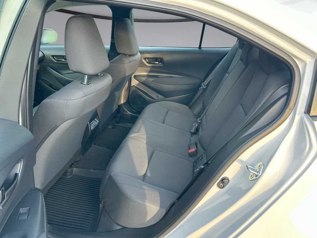 Used 2026 Toyota Corolla LE FWD image 28
