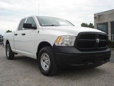 Used 2016 RAM 1500 Tradesman w/ Popular Equipment Group AWD/4WD image 2