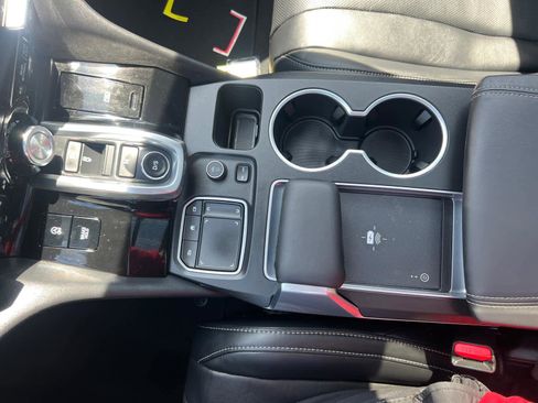 Used 2023 Acura MDX SH-AWD w/ Technology Package image 25