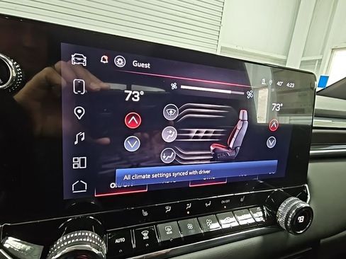 New 2026 GMC Canyon Elevation w/ Convenience Package image 14