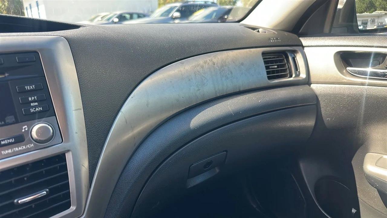 Used 2010 Subaru Impreza 2.5i AWD/4WD image 29