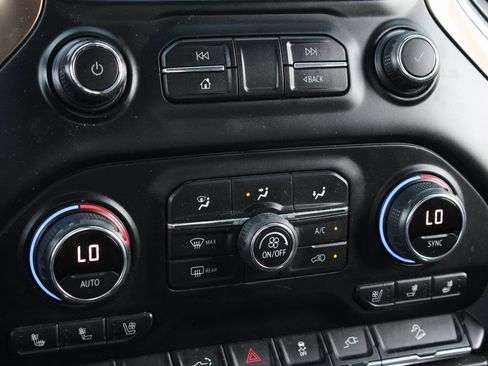 Used 2020 Chevrolet Silverado 3500 High Country w/ Z71 Off-Road Package image 37