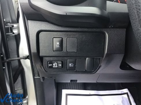 Used 2023 Toyota Tacoma SR image 32