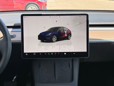 Used 2022 Tesla Model Y Long Range AWD/4WD image 12