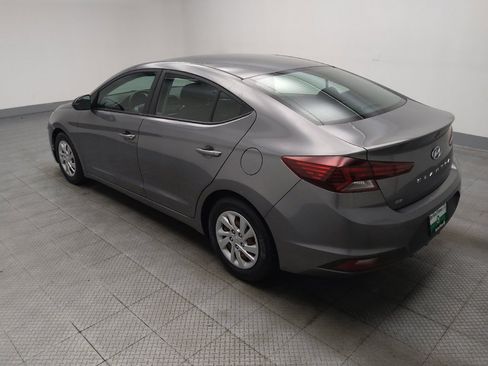 Used 2020 Hyundai Elantra SE w/ Cargo Package (C1) FWD image 3