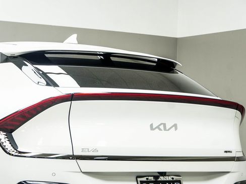 Used 2024 Kia EV6 GT-Line image 13