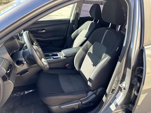 Used 2021 Nissan Sentra SV image 22