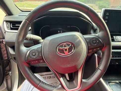 Used 2020 Toyota RAV4 XSE w/ Carpet Mat Package AWD/4WD image 11