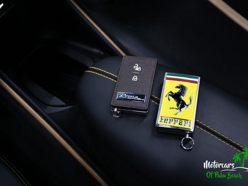 Used 2024 Ferrari Roma Spider RWD image 75