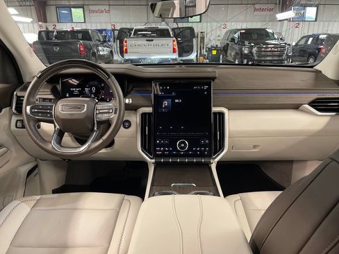 Used 2026 GMC Acadia Denali w/ Super Cruise Package AWD/4WD image 18