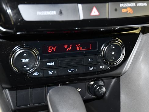 Used 2024 Mitsubishi Eclipse Cross ES AWD/4WD image 28