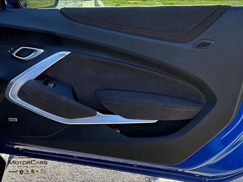 Used 2018 Chevrolet Camaro ZL1 image 19