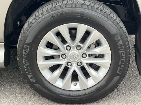 Used 2023 Lexus GX 460 Premium w/ Premium Plus Package AWD/4WD image 11