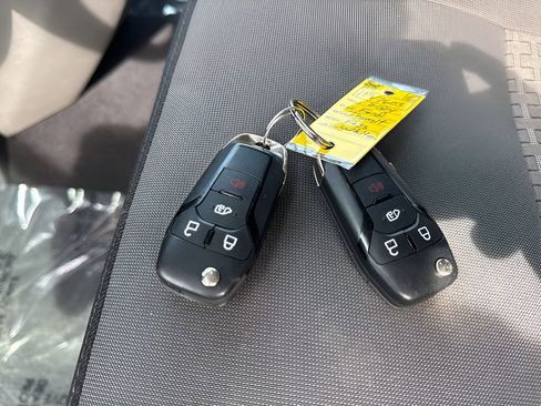 Used 2024 Ford Transit 350 XLT image 32