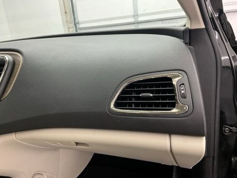 Used 2015 Chrysler 200 C w/ Navigation & Sound Group I image 12