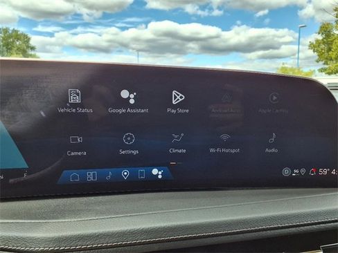 Used 2025 Cadillac XT4 Premium Luxury image 18