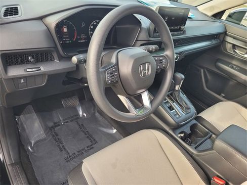 Used 2025 Honda CR-V EX image 12