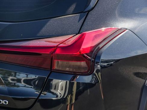 Used 2022 Lexus UX 200 image 7