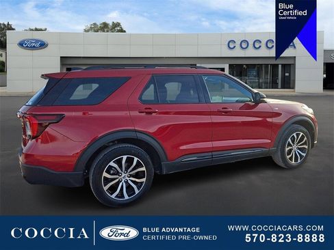 Certified 2025 Ford Explorer ST-Line image 4
