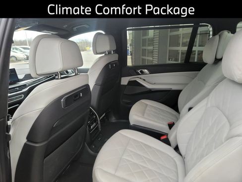 Certified 2023 BMW X7 xDrive40i w/ Executive Package image 12