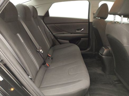 Used 2021 Hyundai Elantra SEL FWD image 19